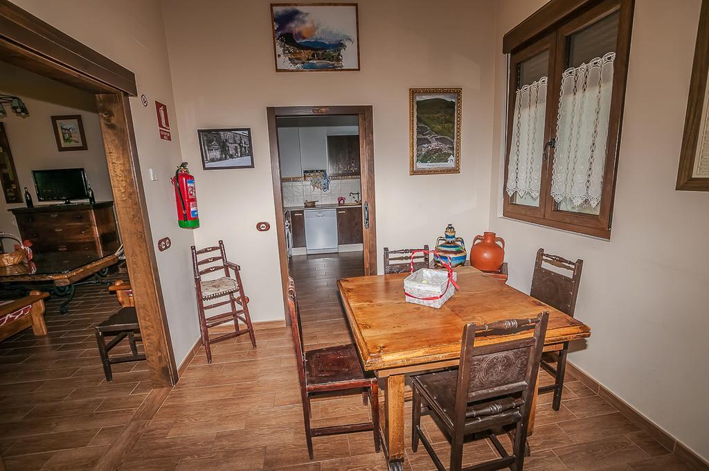 Casa Rural El Almendro De Maria Ponferrada Eksteriør bilde