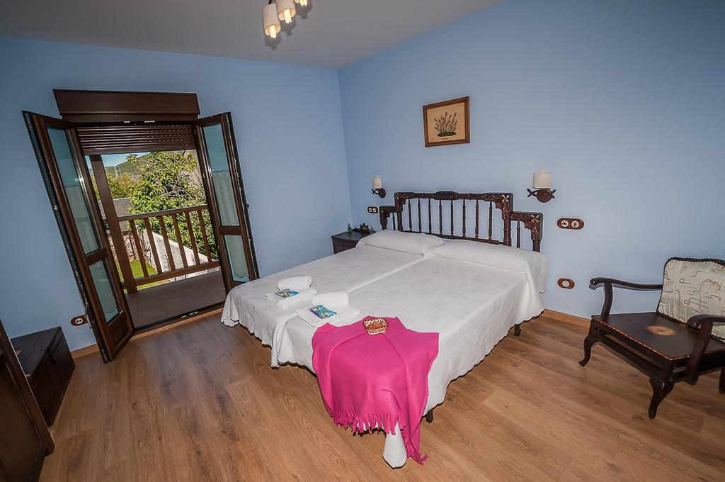 Casa Rural El Almendro De Maria Ponferrada Rom bilde