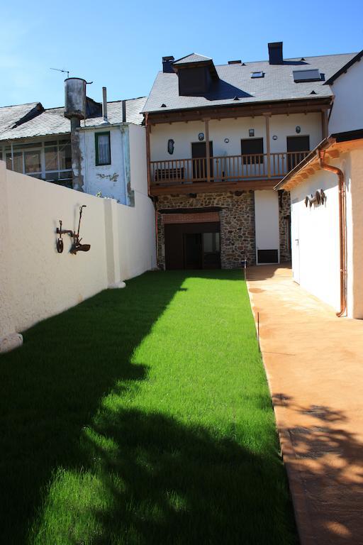 Casa Rural El Almendro De Maria Ponferrada Eksteriør bilde